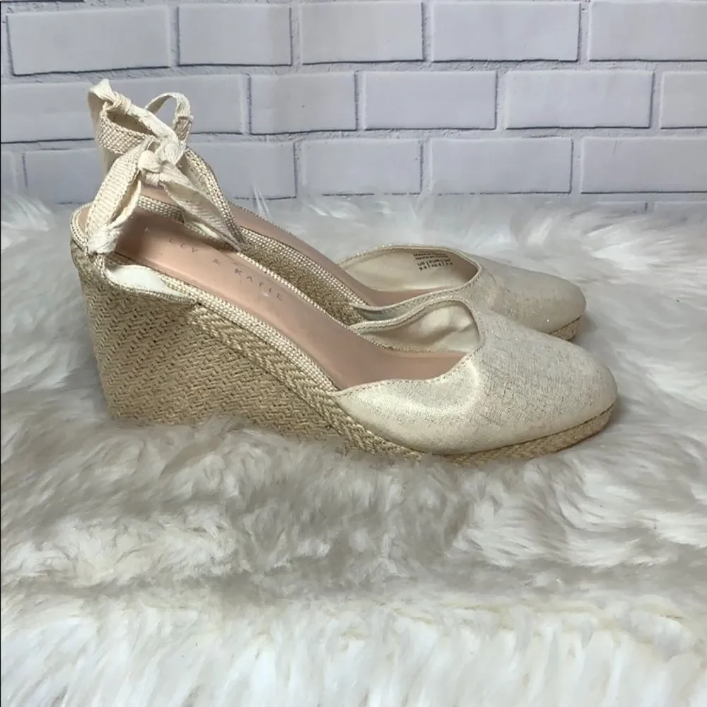 Kelly & Katie‎ Hanah Metallic Wedge Sandals Sz 9.5